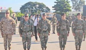 Ministro de Defensa supervisa avances de la verja perimetral en la frontera