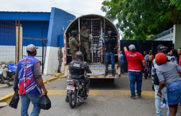 Migración informa que en los primeros 15 días de noviembre deportó 15,500 extranjeros
