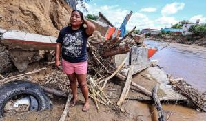Las lluvias por huracán John derrumban casas y los sueños de familias en Acapulco