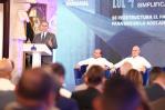 El gobierno propone eliminar incentivos al turismo, cine y zonas francas en la reforma fiscal