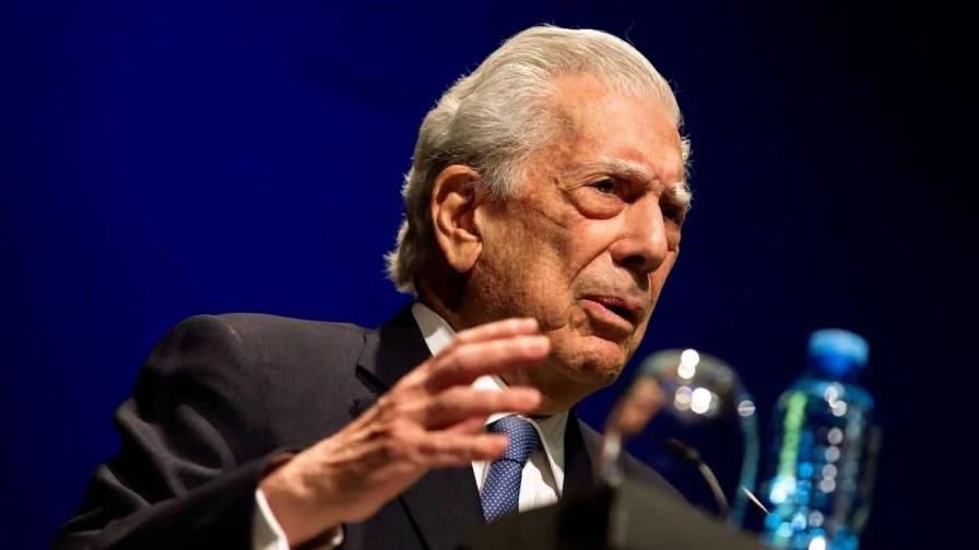 La Biblioteca Nacional de Perú celebra el 14º aniversario del Nobel de Vargas Llosa