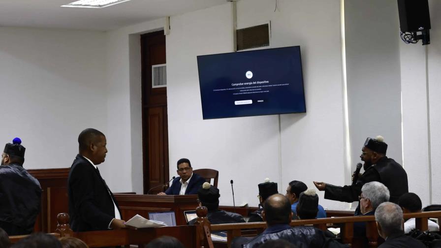 Carlos Pimentel testifica en el juicio a los acusados en Operación Antipulpo