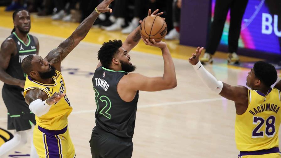 Karl-Anthony Towns se moja: "LeBron es el mejor jugador de la historia"