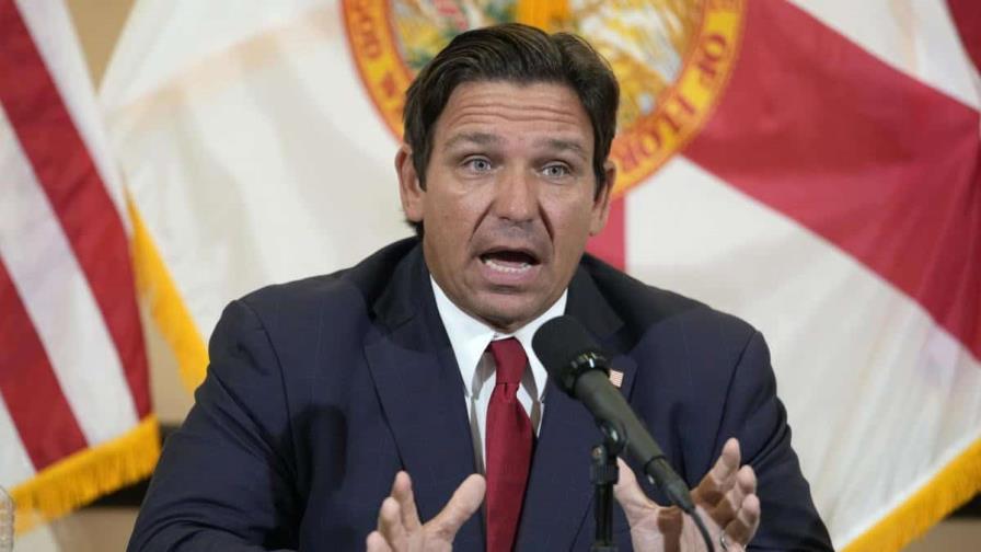 El gobernador de Florida se niega a hablar con Biden y Harris sobre los huracanes