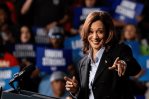 Kamala Harris propone que Medicare cubra gastos de cuidadores de mayores en el domicilio