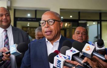 Alfredo Pacheco reconoce que la reforma fiscal es difícil y debe ser vista con detenimiento