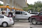 Gasolineras se quedan sin combustible en medio de la gran evacuación por Milton en Florida Gasolineras se quedan sin combustible en medio de la gran evacuación por Milton en Florida