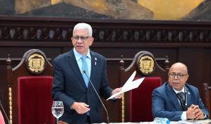 Retiren esa vaina, el desliz de  Ricardo de los Santos por no apagar el micrófono