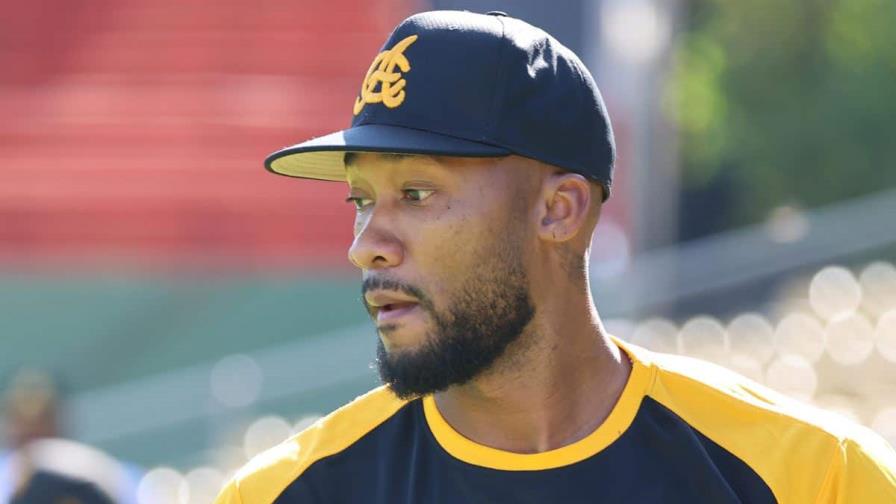 Amir Garrett del basket de la NCAA, a la MLB, al béisbol invernal con las Águilas