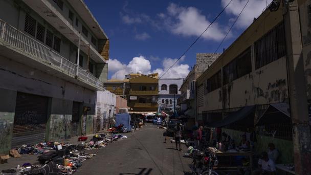 Incertidumbre y disimulo en los barrios por el plan de Migración