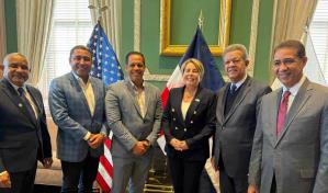 Reconocen a Leonel Fernández por sus aportes a la diáspora y la democracia