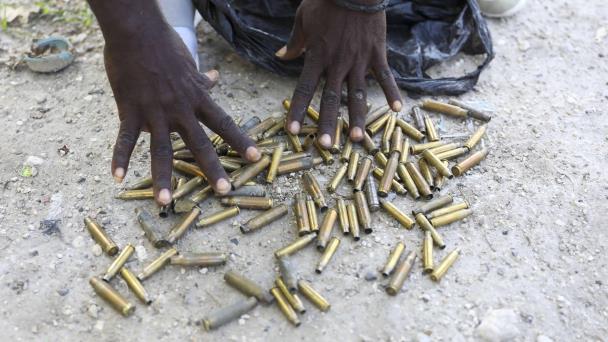 Sobrevivientes de masacre en pequeño pueblo haitiano donde murieron 70 personas acusan al gobierno