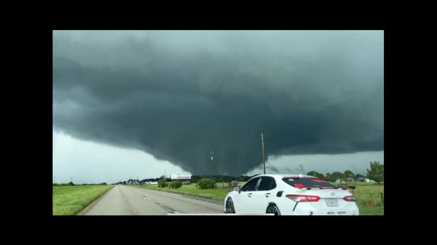 Se han emitido más de 90 alertas de tornado en Florida por huracán Milton