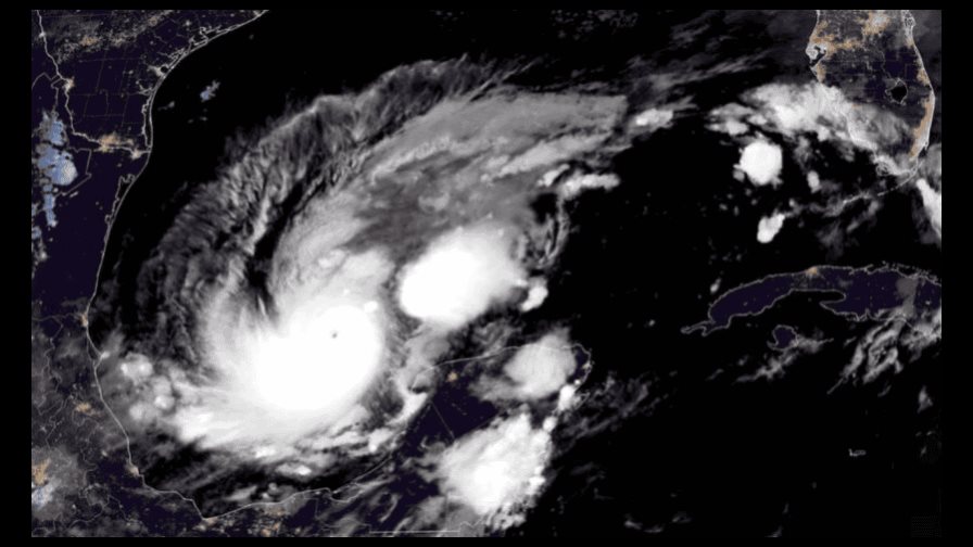 Florida en alerta ante la llegada del huracán Milton, que volvió a categoría 5