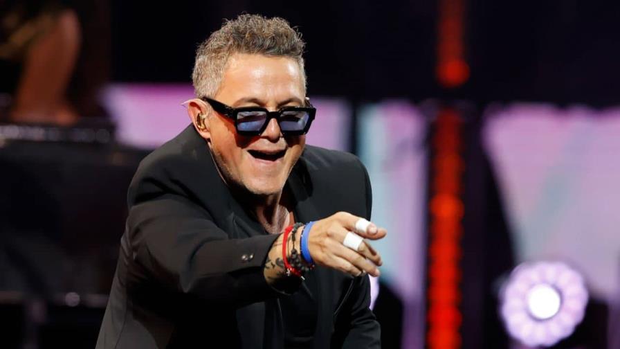 Alejandro Sanz será reconocido con el Premio Billboard a la Trayectoria Artística Alejandro Sanz será reconocido con el Premio Billboard a la Trayectoria Artística
