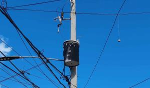 Ciudadanos denuncian tienen ocho días sin energía eléctrica en sector de San Pedro de Macorís