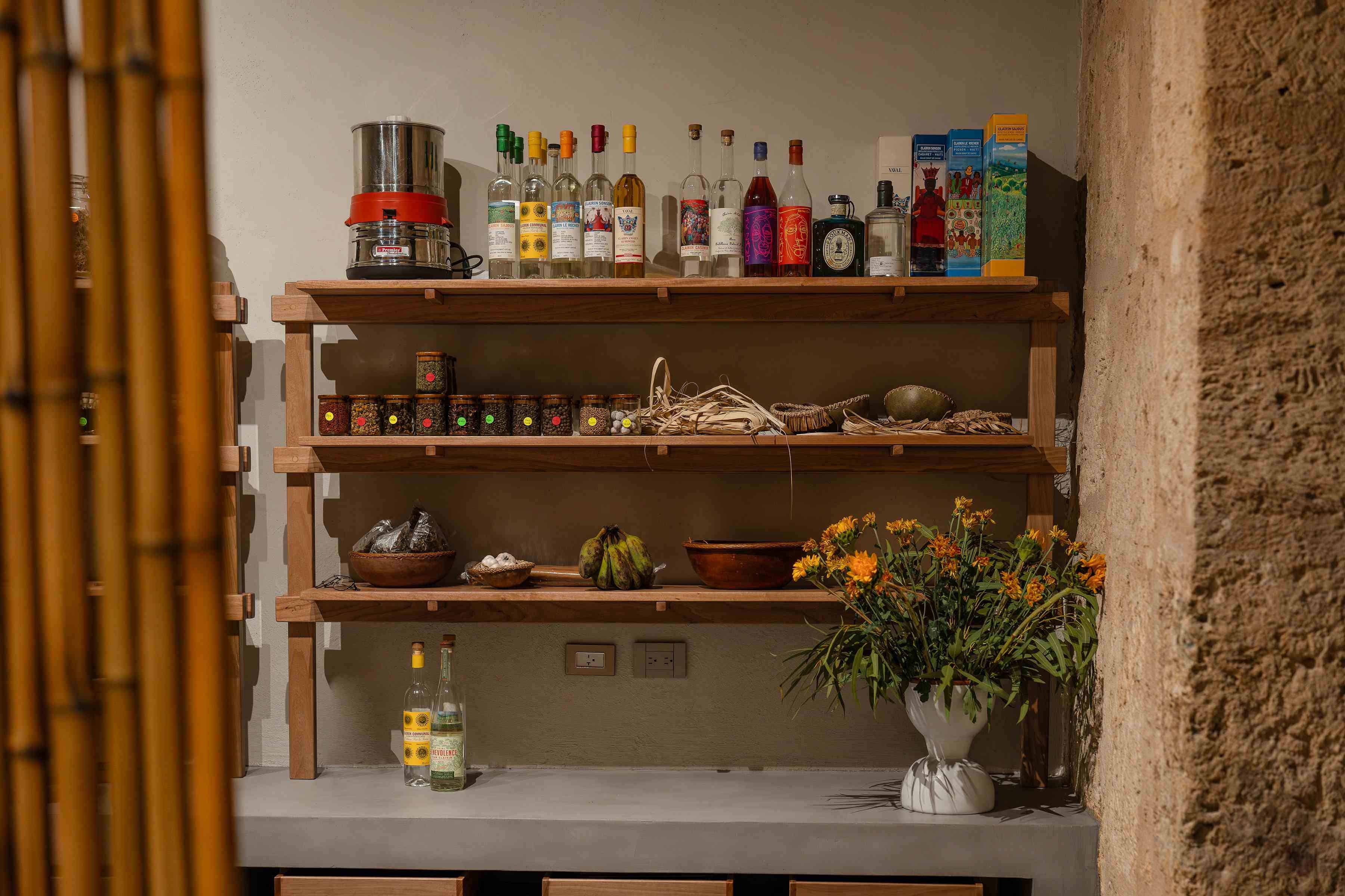 Las especies dominicanas forman parte de la decoración.