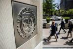 Economistas piden al FMI que elimine su política de recargos a la deuda