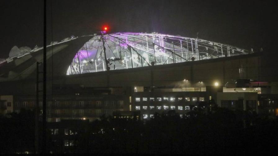 Huracán Milton destroza el techo del estadio de los Rays de Tampa Bay