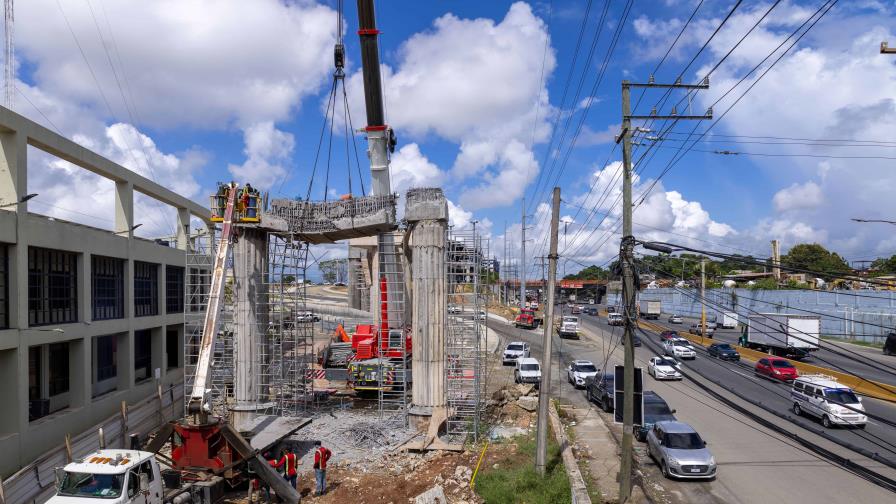 Desmontan cabezal con fallas en tramo de línea 2-C del Metro de Santo Domingo