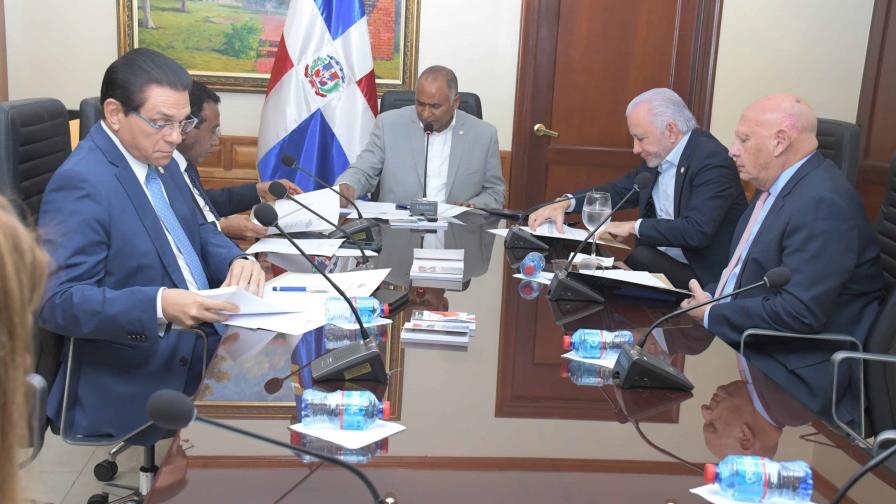 Senado prepara cronograma para evaluar a los 103 aspirantes al Pleno de la JCE