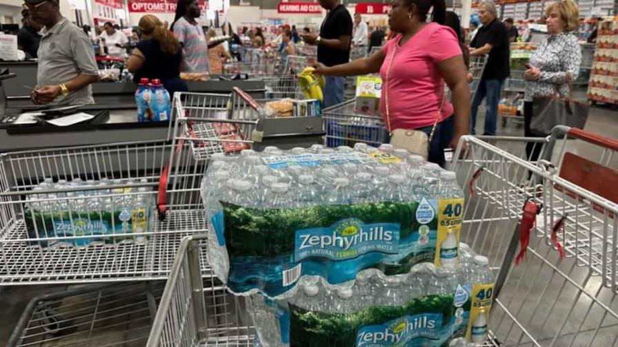 Multas de hasta 25,000 dólares a especuladores de precios en Florida tras paso de Milton