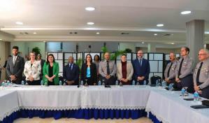 El encargado de la oficina antinarcóticos de EE.UU. se reúne con varias autoridades dominicanas