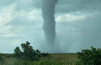Tornados de giro rápido, la sorpresa mortal en Florida antes de que llegara Milton