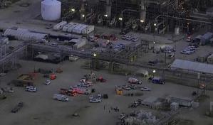 Los dos empleados muertos por fuga química en refinería en Texas trabajaban para subcontratista