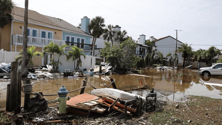 Suben a 16 los muertos por los tornados y el huracán Milton en Florida