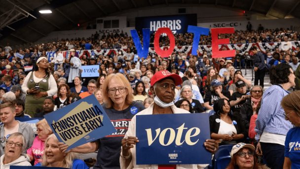 La mayoría de latinos rechazaron las deportaciones masivas de Trump y apoyaron a Harris