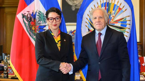 Canciller de Haití denuncia deportaciones “discriminatorias” de RD durante gira diplomática