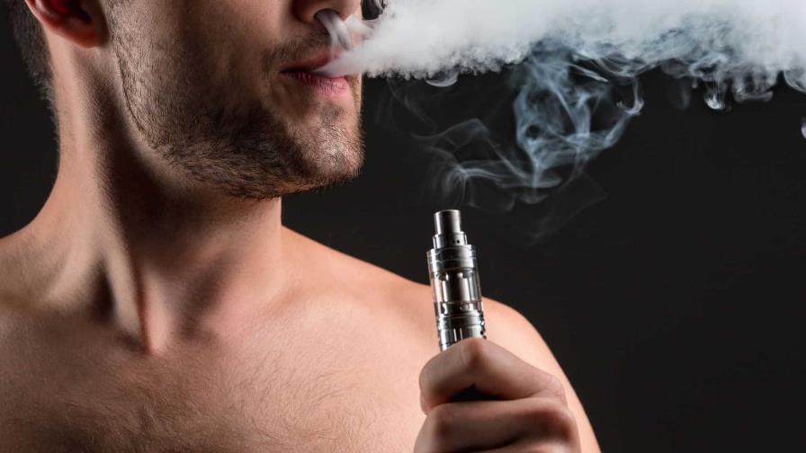 Neumólogos niegan vapes sean una alternativa menos perjudicial para los fumadores