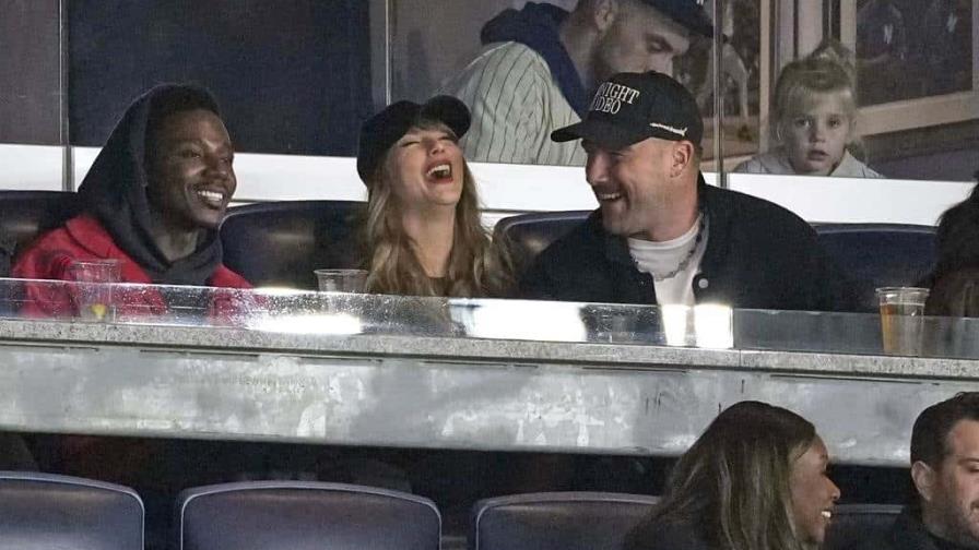 Taylor Swift y Travis Kelce acuden al Yankee Stadium para el primer duelo de la Serie de Campeonato