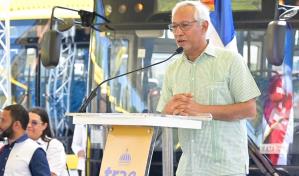 Minerd dice prefiere declarar desierta licitaci&oacute;n de autobuses del TRAE  a que salga mal el proceso