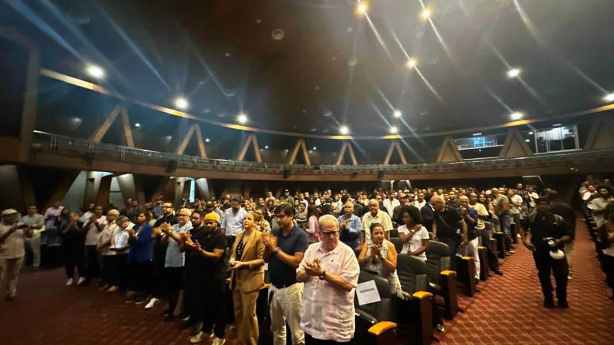 Cineastas se reúnen en el Aula Magna de la UASD y advierten sobre golpe de la reforma fiscal