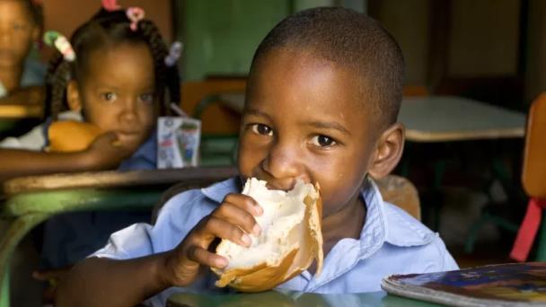 Urge mejorar la nutrición desde la primera infancia para combatir obesidad, dice Unicef