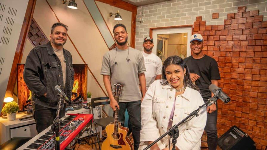 Melody Astacio celebra nominaciones internacionales con nueva música