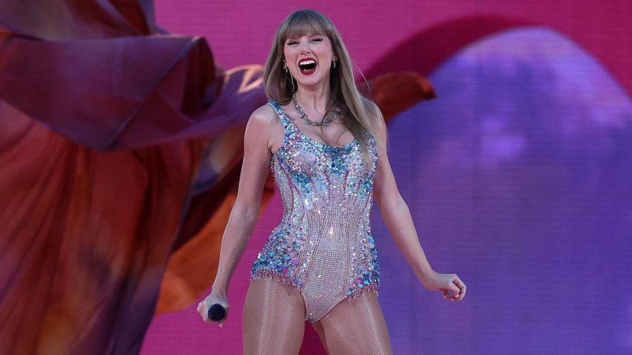 Taylor Swift lanzará libro de su gira y edición vinilo de su álbum TTPD en Black Friday