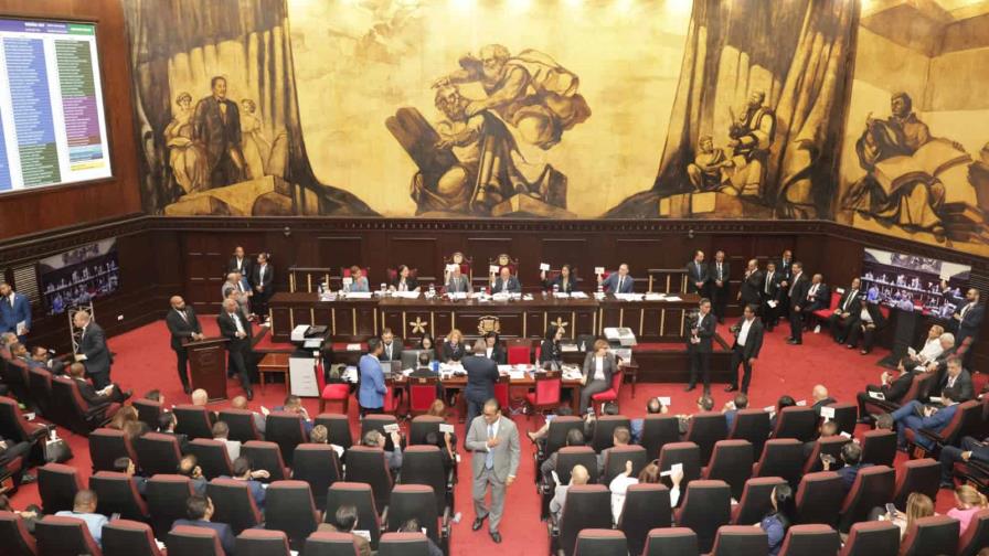 La Asamblea Nacional se reunirá todo el fin de semana para instaurar una nueva Constitución