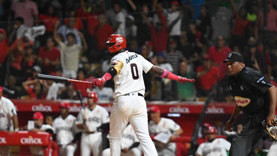 Junior Lake decide con jonrón ante el Licey y el Escogido de Pujols abre con victoria