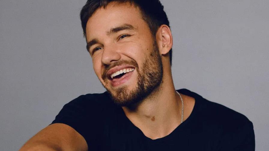 Cantante Liam Payne se lanzó desde un tercer piso, dice la policía argentina