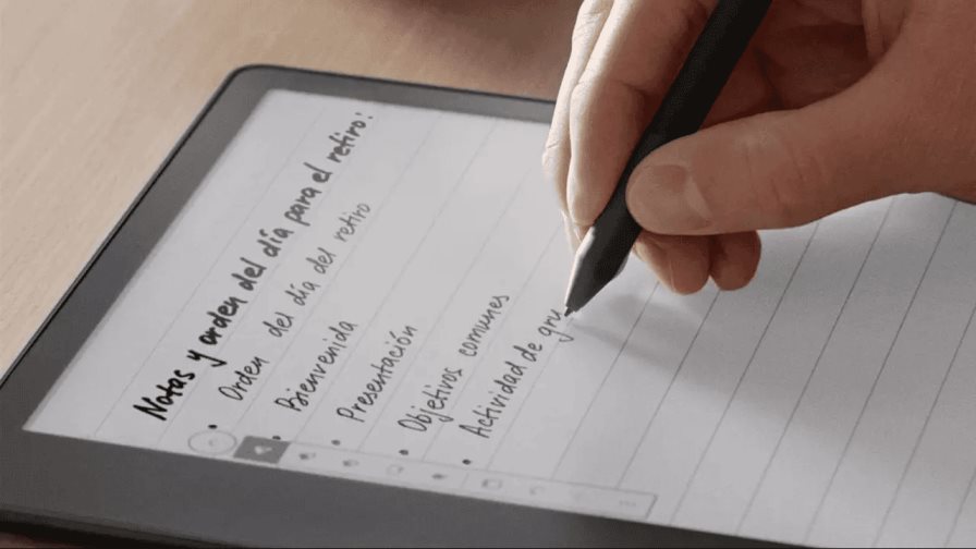 Amazon presenta su nuevo Kindle Scribe, con IA que hace resúmenes y mejora la caligrafía