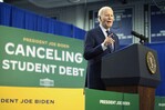 Gobierno de Biden ha cancelado los pr&eacute;stamos de estudios de m&aacute;s de 1 mill&oacute;n de trabajadores p&uacute;blicos
