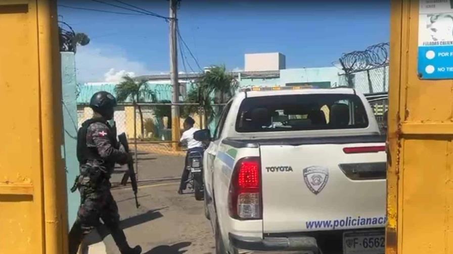 Incidente en el Centro de Corrección y Rehabilitación de Mao deja al menos dos internos heridos Incidente en el Centro de Corrección y Rehabilitación de Mao deja al menos dos internos heridos