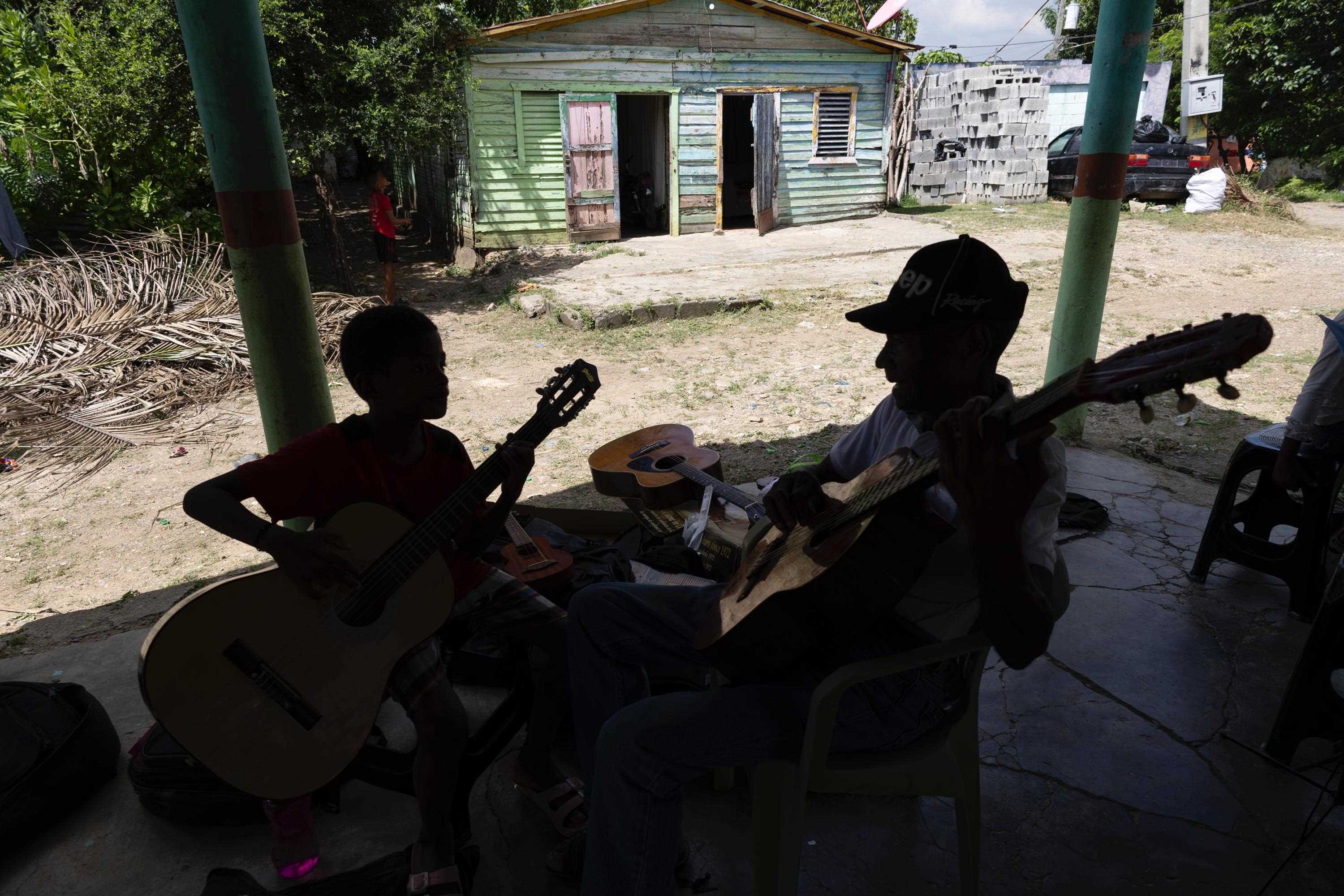 Clases de música en Mata de los Indios, Villa Mella.