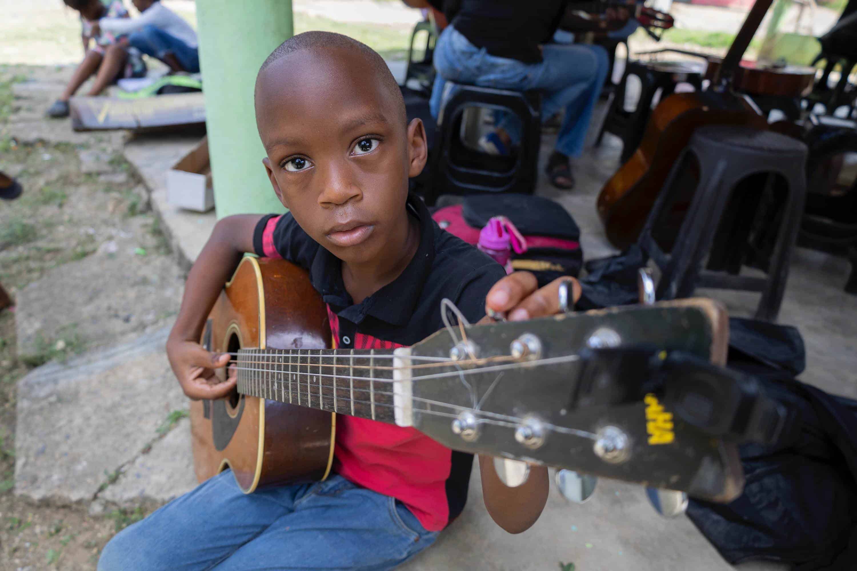 Clases de música en Mata de los Indios, Villa Mella.