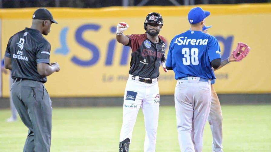 El Licey logra su primera victoria en el tercer partido de la temporada al vencer a Gigantes