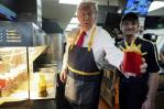 Trump cocina papas fritas en un McDonalds y afirma que Harris nunca trabajó en uno Trump cocina papas fritas en un McDonalds y afirma que Harris nunca trabajó en uno