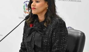 Miembro de la JCE Penélope Taveras presenta propuesta en evaluación para ser parte del Pleno